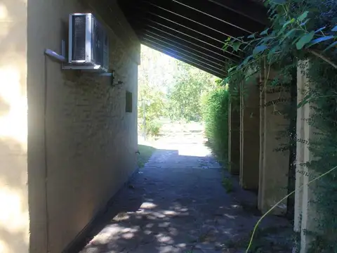 Casa en Venta con 6 cocheras