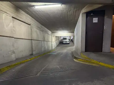 VENTA COCHERA AYACUCHO 930 RECOLETA