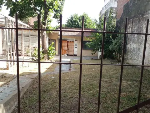 Casa en Venta con 4 cocheras