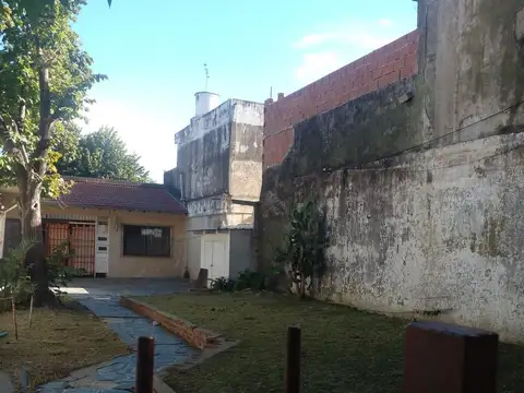 Casa en Venta en Castelar, USD 95.000