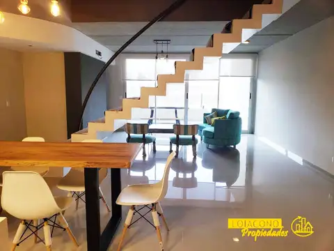 Casas en venta - 10 unidades de 4 amb con pileta y guardacoche doble - LOIACONO PROPIEDADES