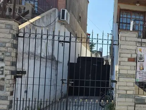 VENTA DE DEPOSITO INTERNO EN LANUS OESTE