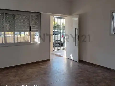 Venta Casa 3 Dormitorios Merlo Garage Patio Lavadero Parrilla
