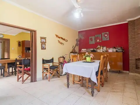 Casa 4 ambientes con 1 baño