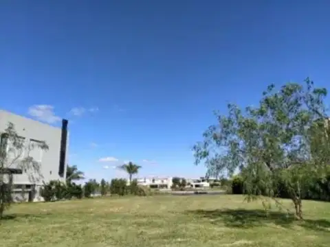 San Matias area 5 lote 1100