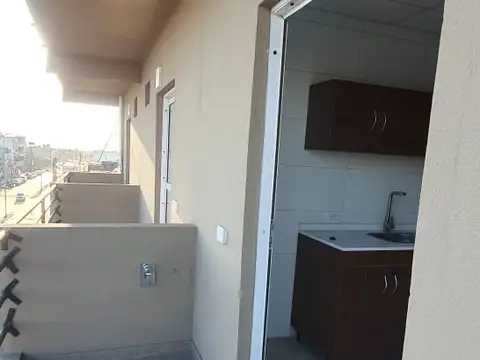 Departamento en Alquiler en Rafael Castillo, $ 450.000
