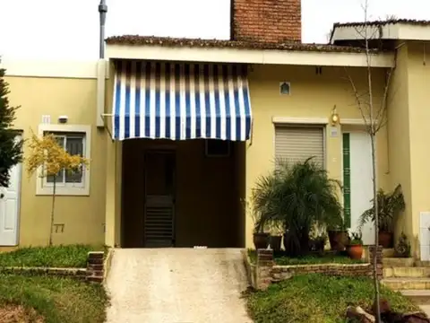 Casa en zona Parque Quiros