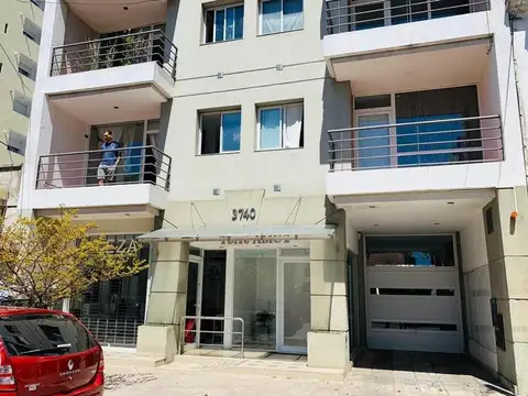 AMBIENTE Y MEDIO AL FRENTE MODERNO