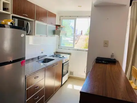 AMBIENTE Y MEDIO AL FRENTE MODERNO