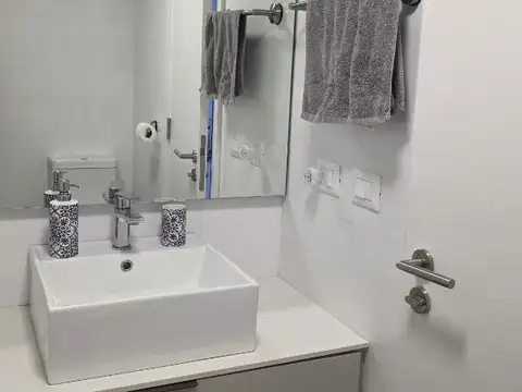 More Atlantico - Avda Roosevelt Parada 22 , Piso 8