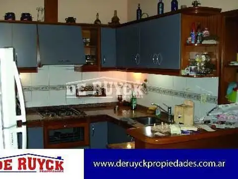 Local en Venta en Quilmes Oeste, USD 130.000