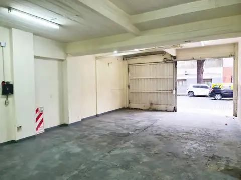 AMPLIO LOCAL COMERCIAL-USOS MÚLTIPLES EN CHACARITA