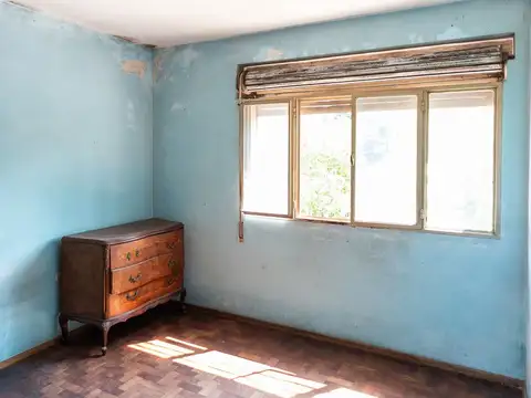 Depto Tipo Casa en Venta 50 años