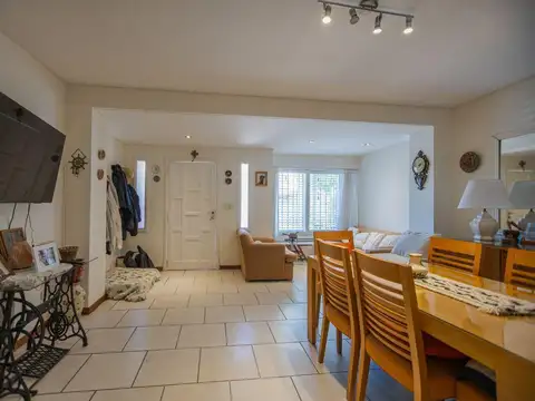 Casa en Venta al Este