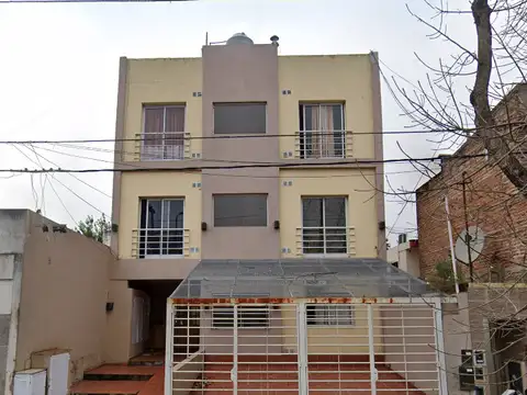 Departamento c/ cochera 2 ambientes en venta en Junín (B)
