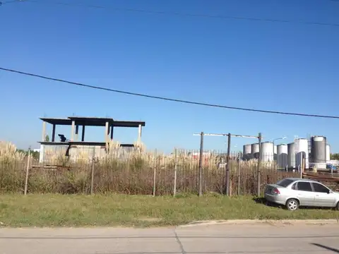 Terreno en Alquiler 65  mts Frente