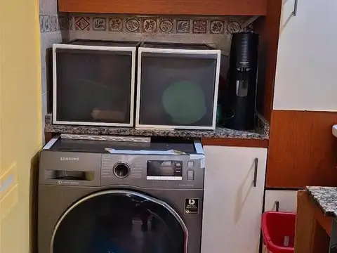 Venta Ph 4 Ambientes con Patio en Balvanera Venezuela 2000