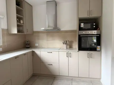 Casa en Alquiler 1 año