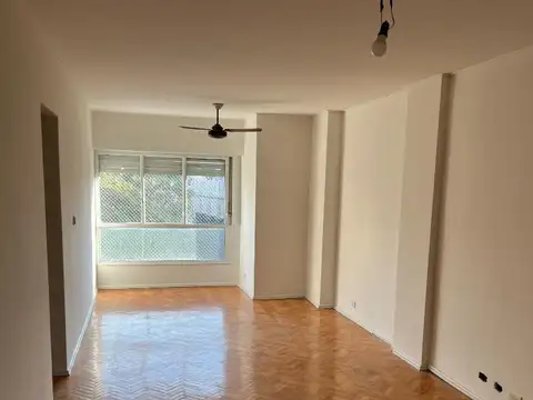 Av Maipu 1300, Piso 3