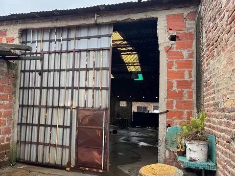 Galpon en Venta en Lanus Este, USD 57.000