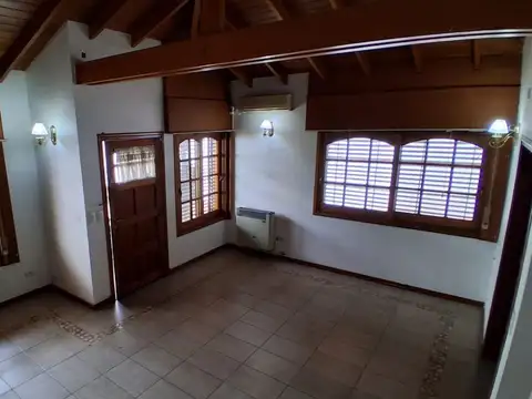 Casa en Venta en Merlo, USD 151.000