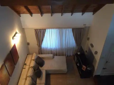 EXCELENTE ESTADO- 4 DORM.-PISCINA-