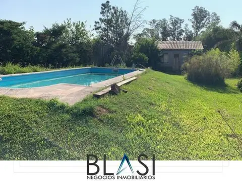 Casa en Venta con 2 cocheras