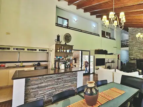 Casa en Venta en Oliveros, USD 190.000