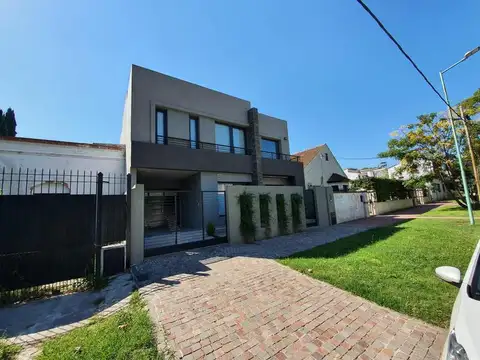 ESTEVEZ CORREA al 200