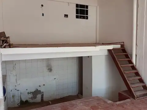 Local  en Venta Villa Gesell sobre Avenida 3