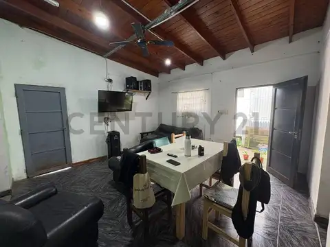 34 Esquina 170 , Piso 0