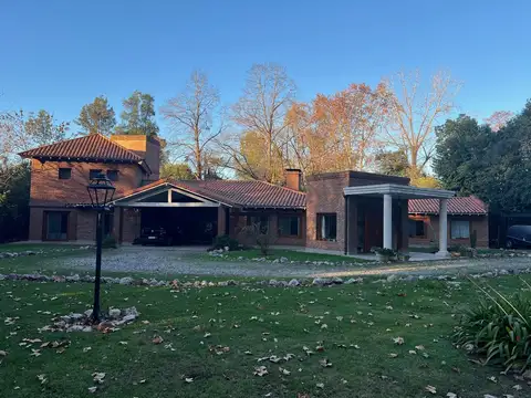 Casa en Venta de 8 dormitorios