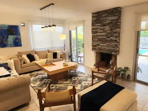 Casa en Venta de 4 dormitorios