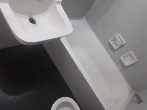 Departamento en Alquiler en Recoleta, $ 550.000