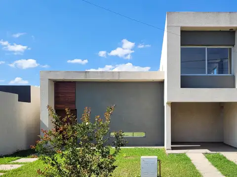 Amistad 140-Casa en Tierra de Sueños 3 - Sector A