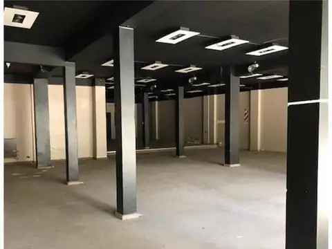 Local en Venta en Balvanera, USD 1.400.000