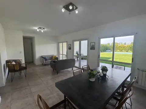 Casa en Alquiler Temporal en Pilar del Este - Santa Elena, USD 2.900