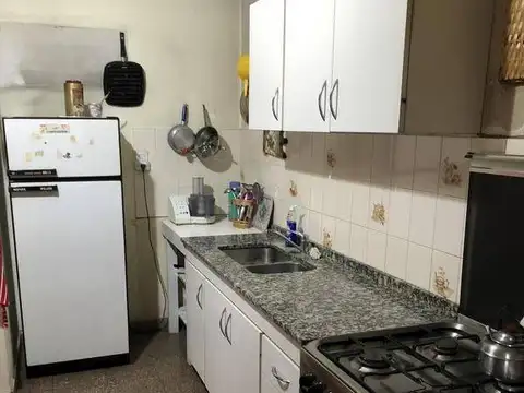 Departamento y local en VENTA sobre Alem Monte G.