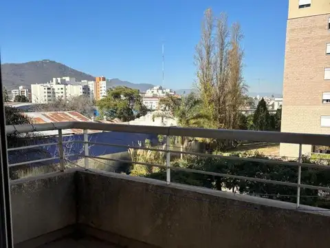 Departamento en Venta en Zona Centro, USD 165.000