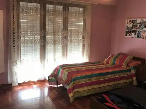 Ph 4 ambientes al frente con garage