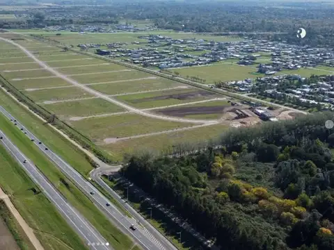 Venta - Lote 111 de 837m2 - Vida Jardin, Funes