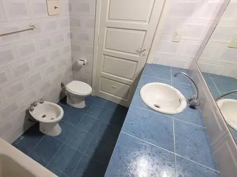 VENTA CASA 3 AMB. QUINCHO. COCHERA. DON BOSCO