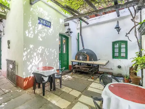 CASA Y FONDO DE COMERCIO EN VENTA RESTAURANTE