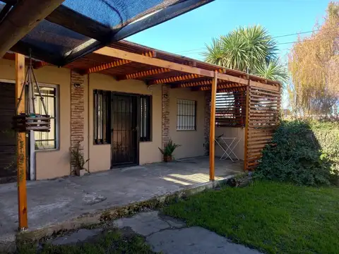 Dos impecables departamentos sobre lote propio