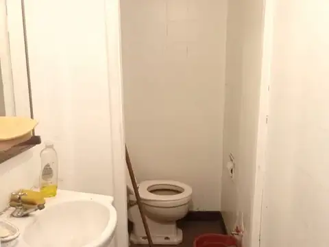 LOCAL S/ AV. ALV. THOMAS Y FCO. LACROZE - EXC. UBIC. - B/EXP