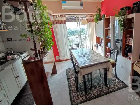 Depto de 3 amb en piso alto con 2 balcones