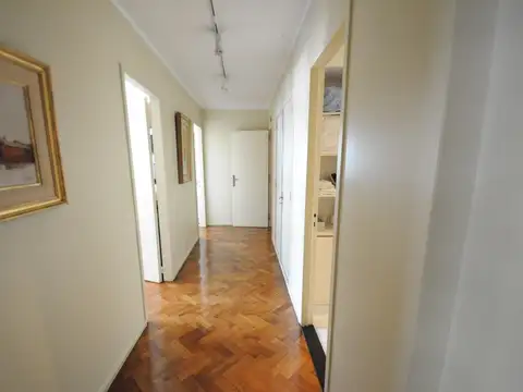 Departamento en Alquiler con 2 cocheras