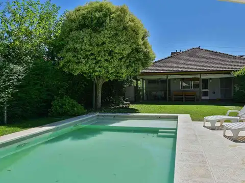 VENTA CASA 4 AMBIENTES - GOLFERS CC PILAR