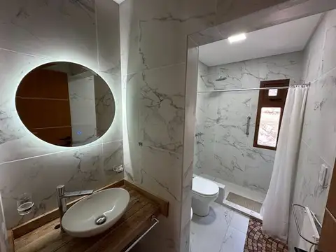 Casa 6 ambientes con 1 baño