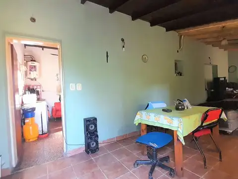 Casa 3 ambientes con 1 baño